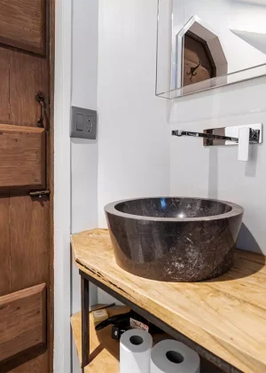 NEWYORK-APT4-BEDFORDST-WESTVILLAGE-BATHROOM-WPRELAIS