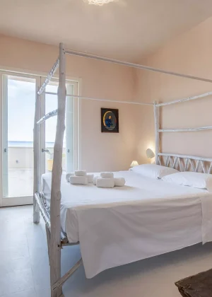 PUGLIA-VILLAMARITTIMA-WPRELAIS-BED-ROOM