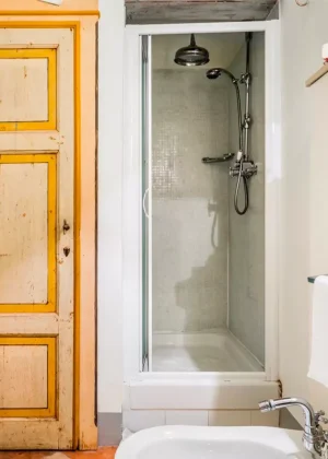 SIGNORIA-FIRENZE-APPARTAMENTO-RENAISSANCERETREAT-BATHROOOM-VIADELLAVIGNA-WPRELAIS