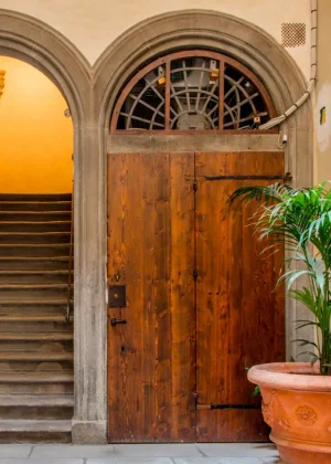 SIGNORIA-FIRENZE-APPARTAMENTO-RENAISSANCERETREAT-VIADELLAVIGNA-ENTRANCE-WPRELAIS