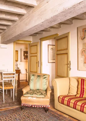 SIGNORIA-FIRENZE-APPARTAMENTO-RENAISSANCERETREAT-VIADELLAVIGNA-LIVINGROOM-WPRELAIS