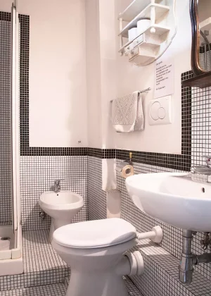 WPRELAIS-APT1-APPARTAMENTO-BRUNELLESCHI-FIRENZE-VIADELLAVIGNA-2BATHROOM
