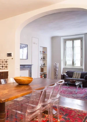 WPRELAIS-APT4-APPARTAMENTO-DANTE-FIRENZE-VIADELLAVIGNA-TABLE