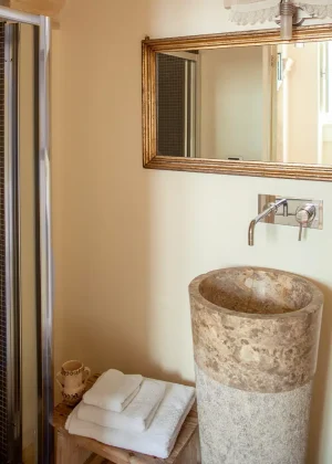 WPRELAIS- LOCANDAFIOREDIZAGARA-PUGLIA-BATHROOM6
